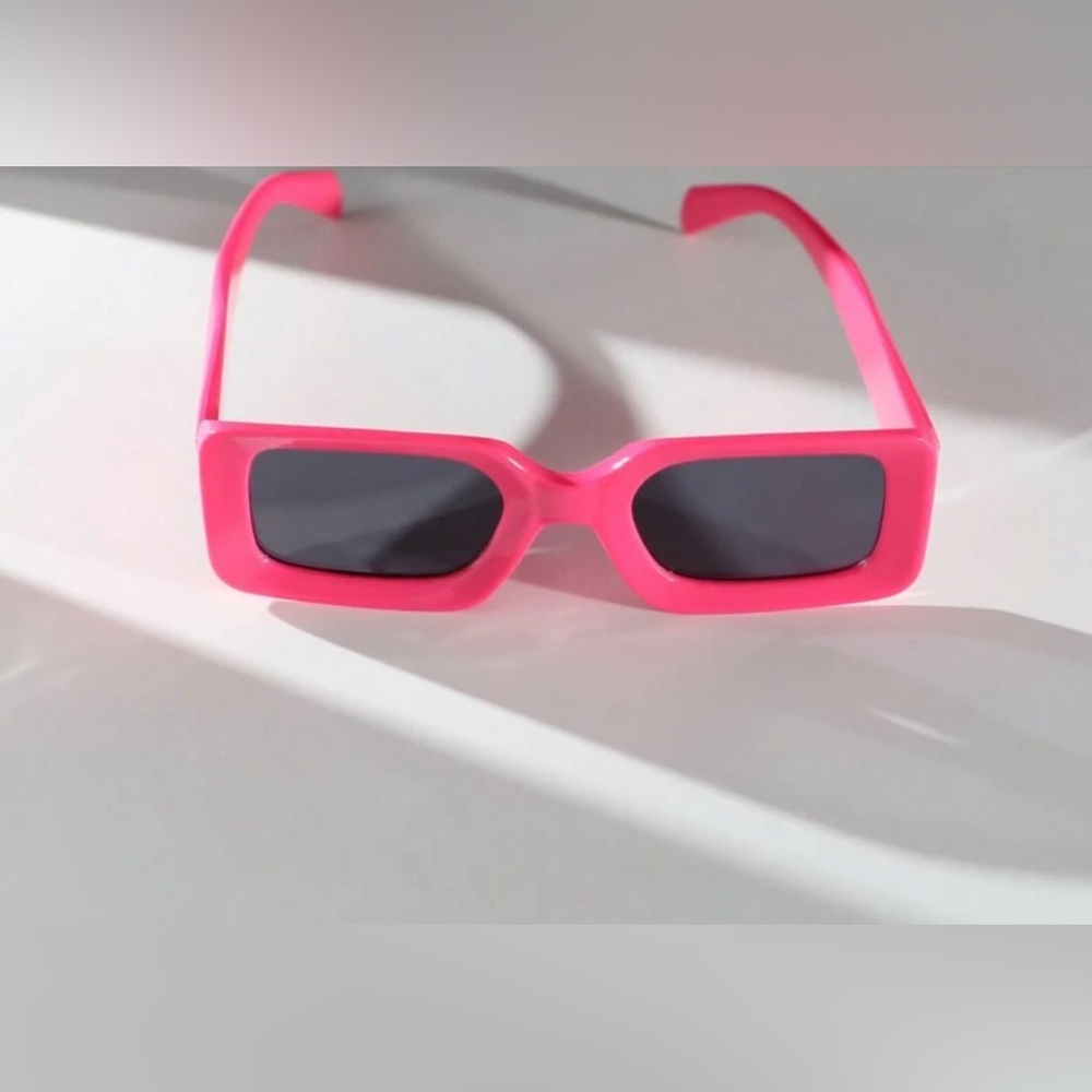 Barbie Pink Fashion Shades
